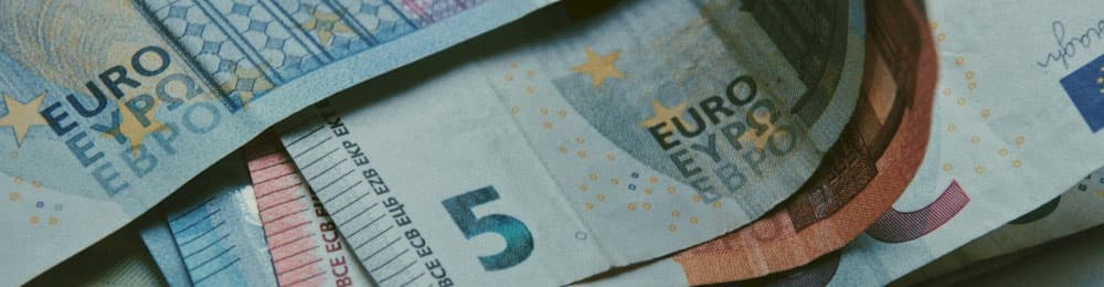 Türkiye’de Yerleşik Kişilerin Avrupa İmar ve Kalkınma Bankası ve Uluslararası Finans Kurumundan Sağladıkları Kredilerde Kaynak Kullanımını Destekleme Fonu Kesintisi Oranı 0% Olarak Belirlenmiştir